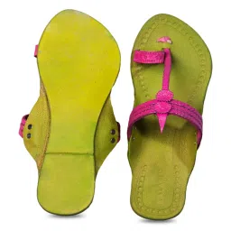 Kalapuri Women's Pink Kolhapuri Sandals image 5