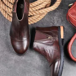 Apsis Men's Brown Chelsea Boots image 1