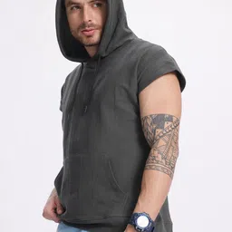 glitchez Breezy Hood Textured Short Sleeve Sweatshirt image 3