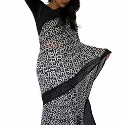 sanjana  silk SANJANA SILK Geometric printedSaree-picture-16