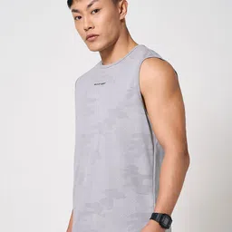 Ajile by Pantaloons Men Raw Edge Slim Fit T-shirt image 2