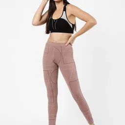 Sweet Dreams Women Rose Red Geometric Printed Cropped Tights image 2