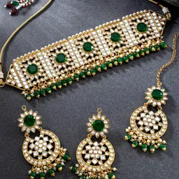 Peora Gold-Plated & Green Crystal Studded Jewellery set image 1