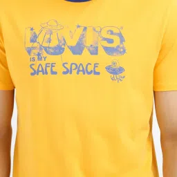 Levi's Yellow Cotton Regular Fit Printed T-Shirt image 5