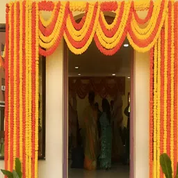 Nutts 10-Pcs Orange-Colored Marigold Flower String image 3