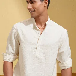 HIGHLANDER Men Textured Relaxed Fit Cotton Casual Shirt-image-89