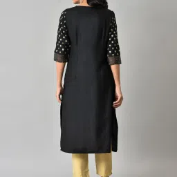 W Black Printed Straight Kurta image 2