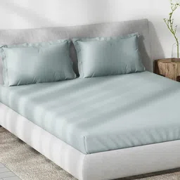 DDecor Blue 180 TC King Bedsheet with 2 Pillow Covers image 2