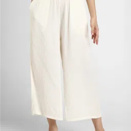 Forever 21 Cream Regular Fit Mid rise Pants image 1