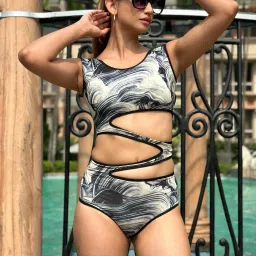 Trove Label Black Fitted Printed Bodysuit image 1