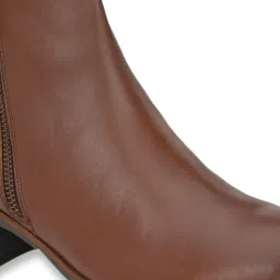 Delize Women's Tan Casual Booties image 4