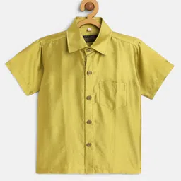 THANGAMAGAN Half Sleeves Solid Shirt - Pista Green-picture-12