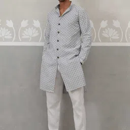 Jompers Men Embroidered Chikankari Band Collar Kurta with Trousers image 4