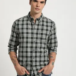 The Bear House Green Cotton Slim Fit Checks Shirt image 1