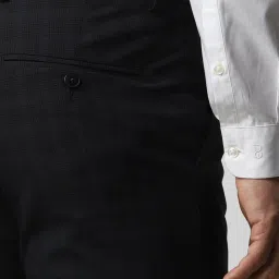 Van Heusen Black Slim Fit Checks Trousers image 5