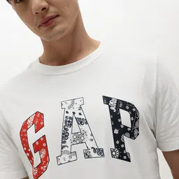 GAP Brand Logo Printed Pure Cotton T-shirt image 4