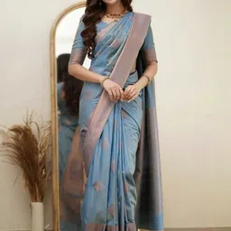 Yanthistore Ethnic Motifs Woven Design Zari Saree with Blouse Piece image 2