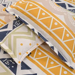 Arrabi Yellow & White Geometric Printed 350 TC King Bedsheet Set 2.50 m x 2.15 m image 4