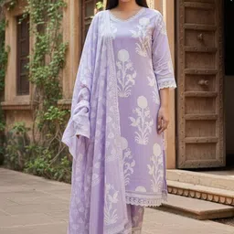 Philauri Women Ethnic Motifs Printed Regular Kurta & Trousers With Dupatta-picture-12