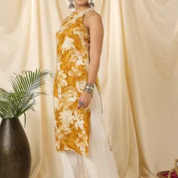 Anouk Women Floral Printed Regular Kurta with Trousers image 4