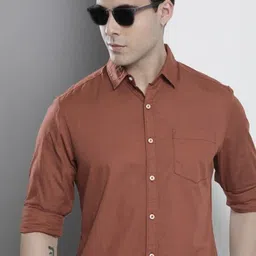 CB-COLEBROOK Men Solid Spread Collar Cotton Casual Shirt image 4