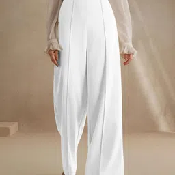 Kotty Women High-Rise Pleated Trousers image 4