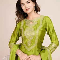 ANVERI TEXTILES Women Ethnic Motifs Embroidered Kurta with Trousers & Dupatta image 3