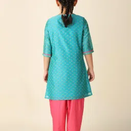 Fabindia Kids Aqua Blue & Coral Printed Kurta, Salwar with Dupatta image 2