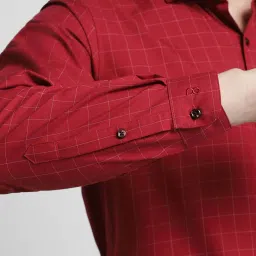 Peter England Red Slim Fit Checks Shirt image 5