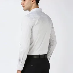 Peter England Grey Cotton Regular Fit Checks Shirt image 2