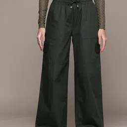 Roadster Women Cargos Trousers-image-26