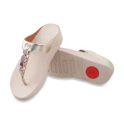 FitFlop Women's Silver Thong Wedges image 5