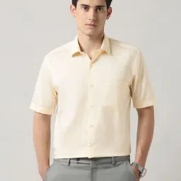 Arrow Autopress Yellow Cotton Regular Fit Solid Shirt-picture-15