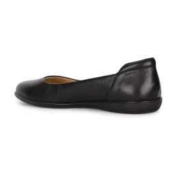 Hush Puppies by Bata Women's Black Flat Ballets image 5