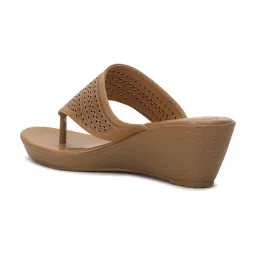 Bata Women's Tan Thong Wedges image 5