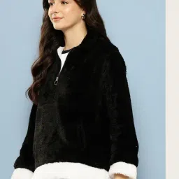 Aarika Black and White Regular Fit Fur Sweatshirt image 3