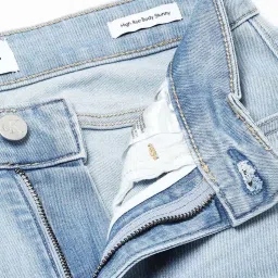 Calvin Klein Jeans Regular Slim Light Blue Rinse Washed Mid Rise Jeans image 5