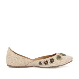 Aady Austin Women's Beige Ethnic Juttis image 1