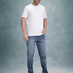 The Roadster Life Co. Men Regular Fit Mid-Rise Light Fade Stretchable Jeans image 5