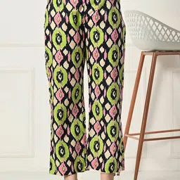 Laado - Pamper Yourself Geometric Printed Pure Cotton Pleated A-Line Kurta With Palazzos image 2