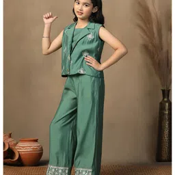 Fashion Dream Chanderi Woven Sleeveless Solid Crop Top & Palazzo With Floral Thread Work Embroidered Jacket Set - Green image 4