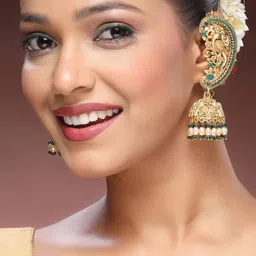 ADIVA 22K Gold-Plated Kundan Studded And Pearls Beaded Dome Ear Cuff With Ear Chains-image-2
