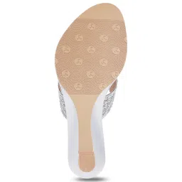 Mochi Women's Silver Thong Wedges image 4