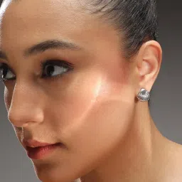 Sohi Seashell Statement Sliver Stud Earrings for Women image 2