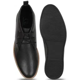 Carlton London Men's Black Chukka Boots image 4
