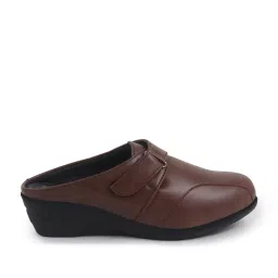 Fausto Women's Brown Mule Wedges image 2