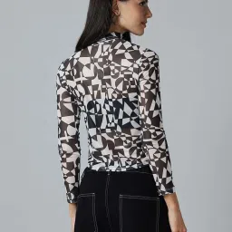 Bewakoof White Print Slim Fit Top image 2