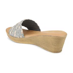 Inc.5 Women's Pewter Casual Wedges image 5