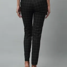 Crozo By Cantabil Black & White Cotton Lycra Checks Regular Fit Mid Rise Trousers image 2