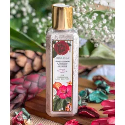 MYRA VEDA LUXURY ESSENTIALS French Oatmeal & Charcoal Powder Face Wash - 80 gm image 3